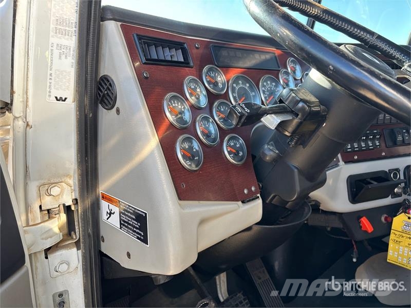 Western Star 800 DU 23 ton Straight Boom on Western Star 4900SA Autogru