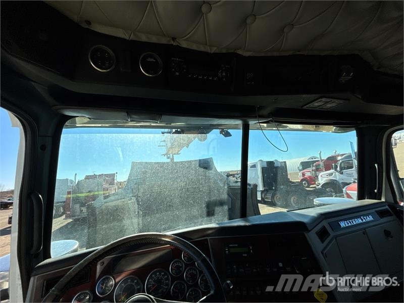 Western Star 800 DU 23 ton Straight Boom on Western Star 4900SA Autogru