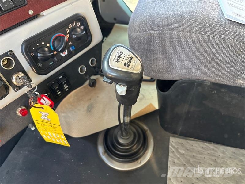 Western Star 800 DU 23 ton Straight Boom on Western Star 4900SA Autogru