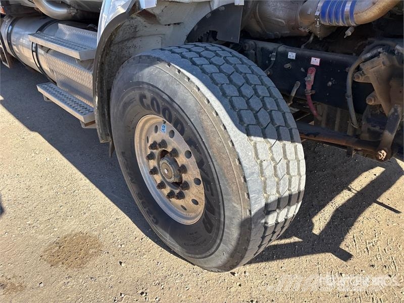 Western Star 800 DU 23 ton Straight Boom on Western Star 4900SA Autogru