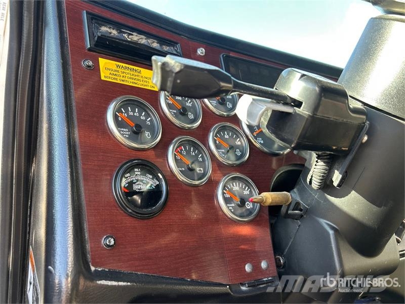 Western Star 8x6 Sleeper Tri/A Dump Truck 덤프 트럭