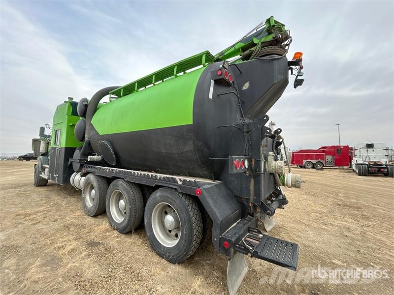 Western Star F4S on Western Star 4900SA 8x6 Vacuum Excavator Tr Vidanjörler
