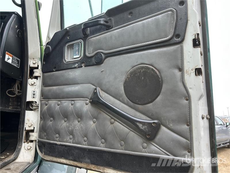 Western Star F4S on Western Star 4900SA 8x6 Vacuum Excavator Tr Vidanjörler