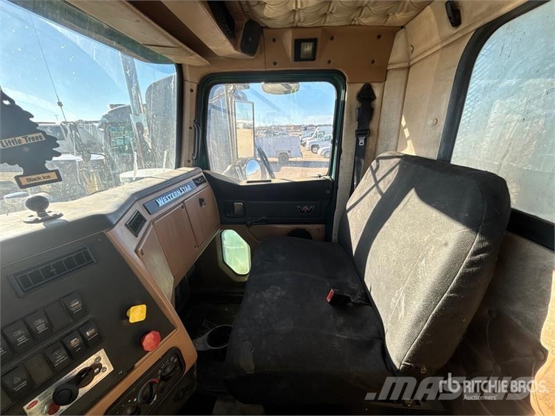 Western Star Hiab XS 435K HiPro 9000 lb on Western Star 4900SB Darus teherautók