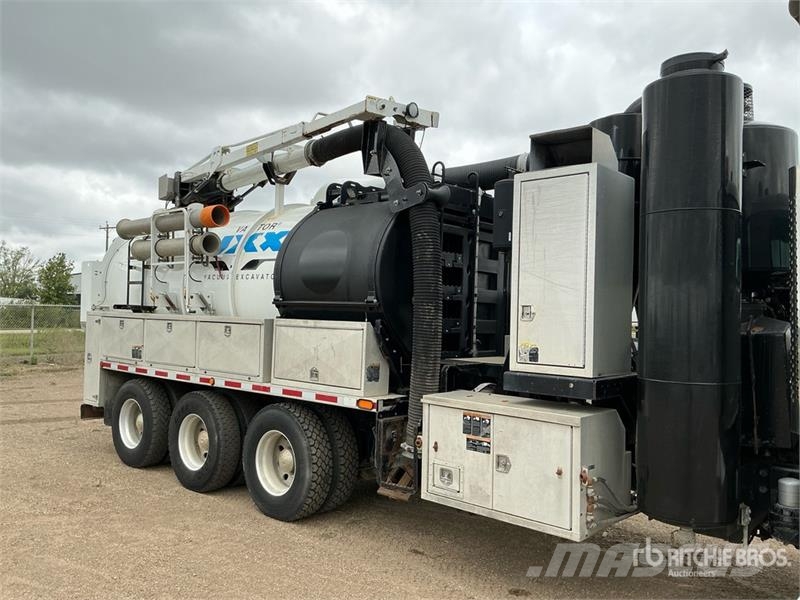 Western Star HXX on Western Star 4900SF 8x6 Vacuum Excavator Tr Slamsugningsbil