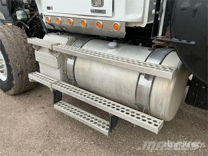Western Star HXX on Western Star 4900SF 8x6 Vacuum Excavator Tr Slamsugningsbil