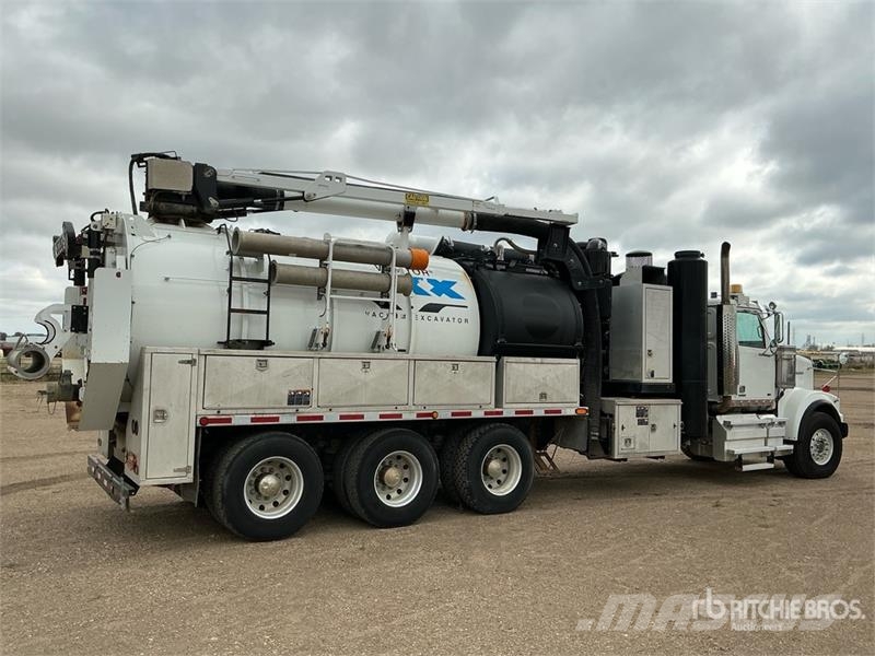Western Star HXX on Western Star 4900SF 8x6 Vacuum Excavator Tr Slamsugningsbil