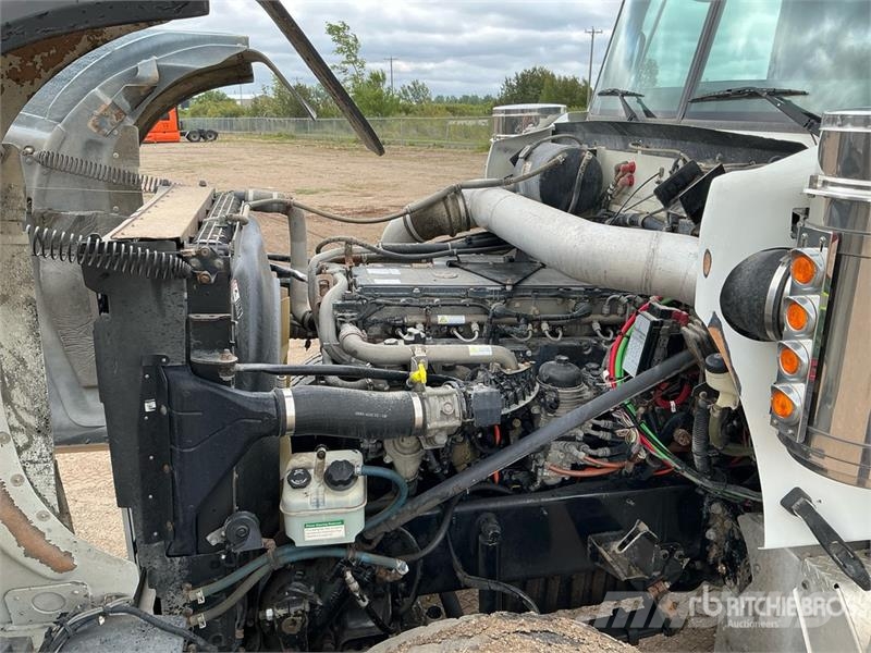 Western Star HXX on Western Star 4900SF 8x6 Vacuum Excavator Tr Slamsugningsbil