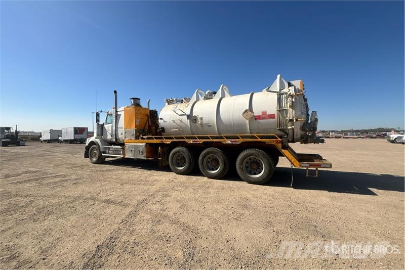 Western Star on  Western Star 4900SA 8x6 Sleeper Combination Wa Kombi vozila/ vakum kamioni