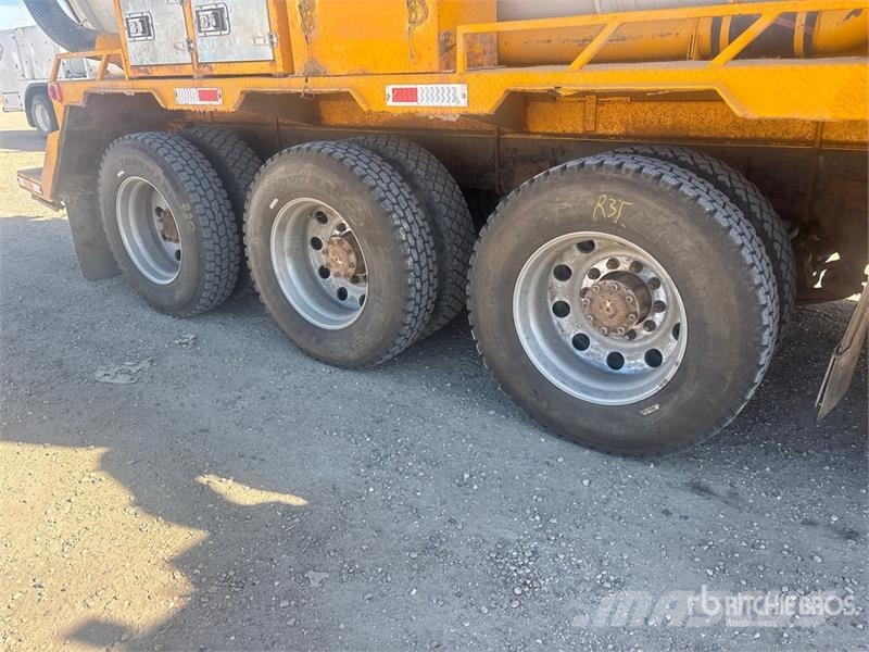 Western Star on  Western Star 4900SA 8x6 Sleeper Combination Wa Kombi vozila/ vakum kamioni