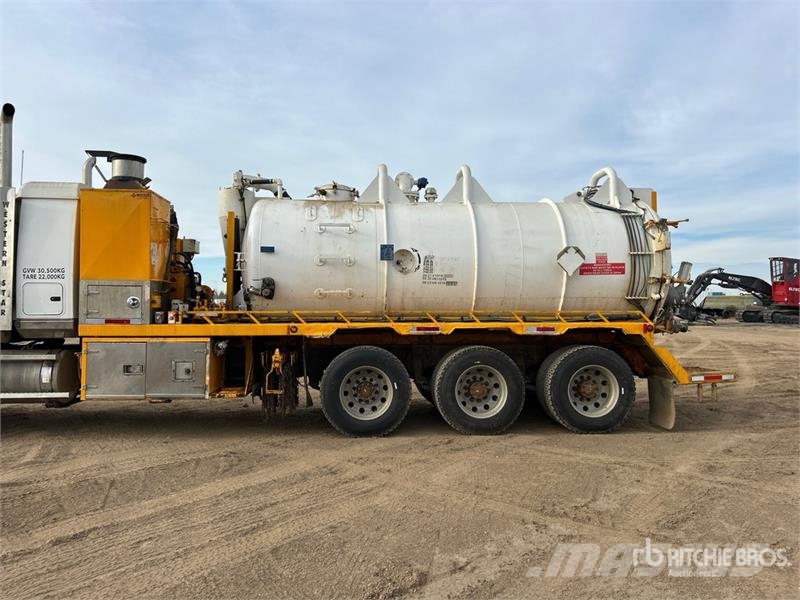 Western Star on  Western Star 4900SA 8x6 Sleeper Combination Wa شاحنات مزدوجة / خلخلة