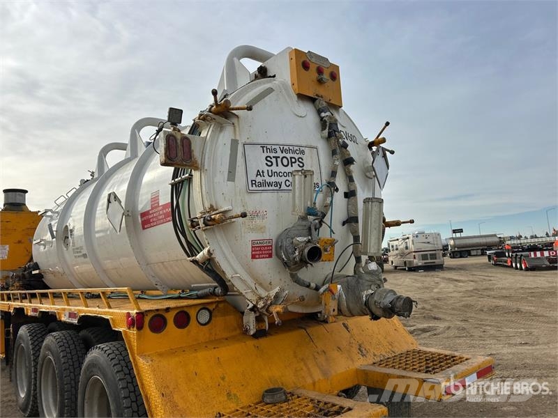Western Star on  Western Star 4900SA 8x6 Sleeper Combination Wa شاحنات مزدوجة / خلخلة