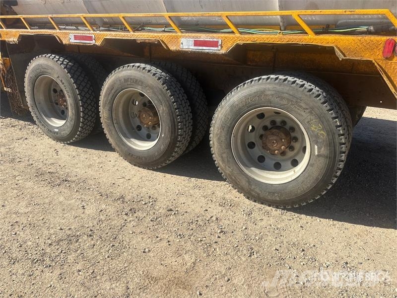 Western Star on  Western Star 4900SA 8x6 Sleeper Combination Wa Kombi vozila/ vakum kamioni