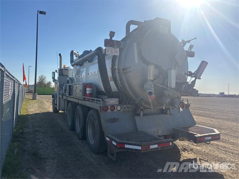 Western Star Rebel on  Western Star 4900 8x6 Vacuum Tanker Truc Kombi vozila/ vakum kamioni
