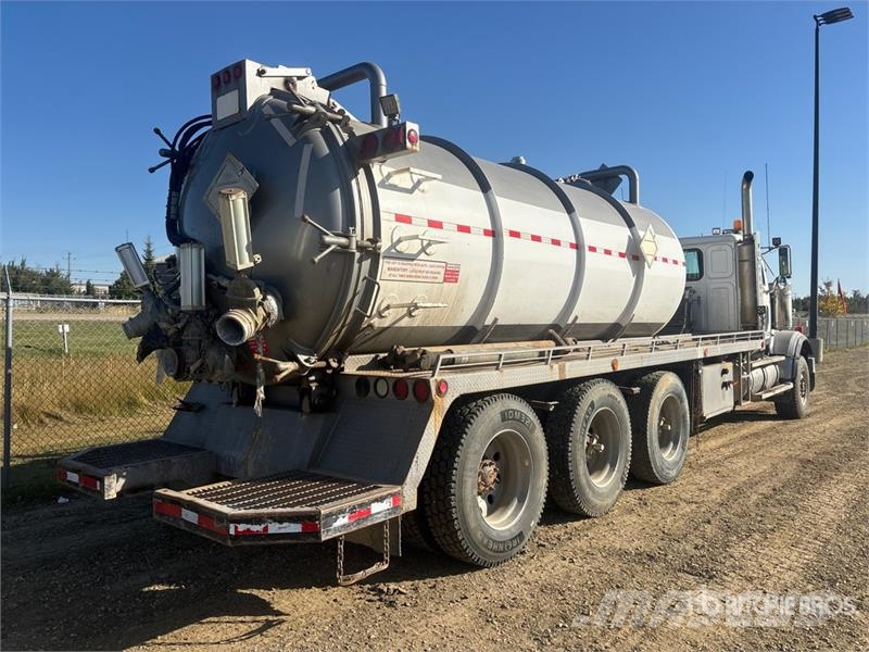 Western Star Rebel on  Western Star 4900 8x6 Vacuum Tanker Truc Kombi vozila/ vakum kamioni