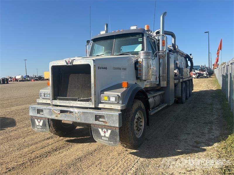 Western Star Rebel on  Western Star 4900 8x6 Vacuum Tanker Truc Kombi vozila/ vakum kamioni