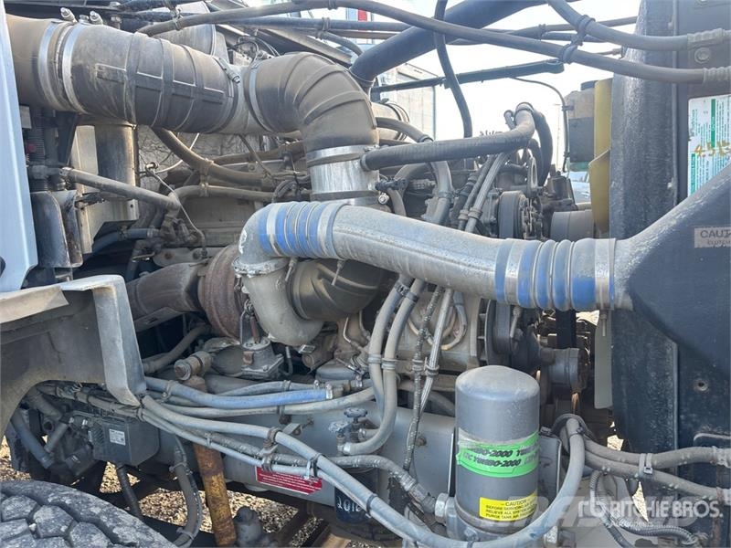 Western Star UR504-A2 10000 lb Straight Boom on Western Star 49 起重车