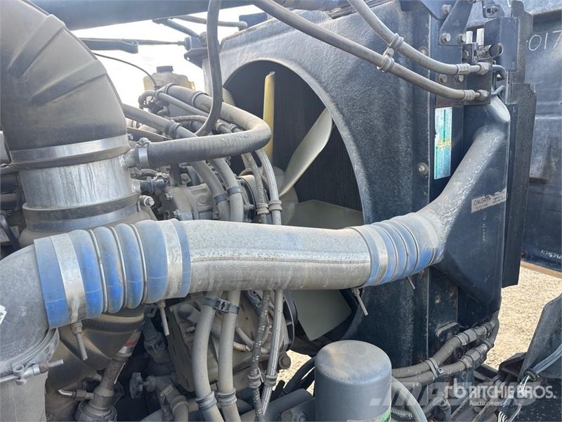 Western Star UR504-A2 10000 lb Straight Boom on Western Star 49 起重车
