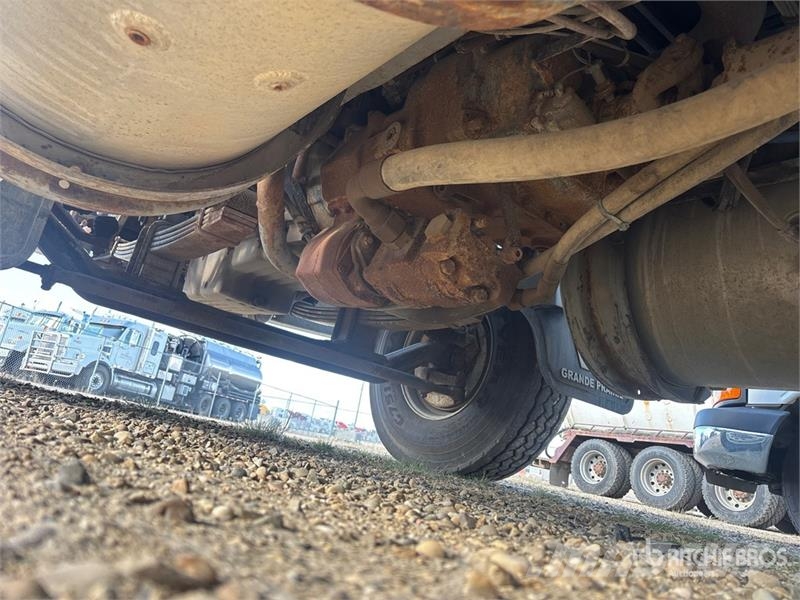 Western Star UR504-A2 10000 lb Straight Boom on Western Star 49 起重车