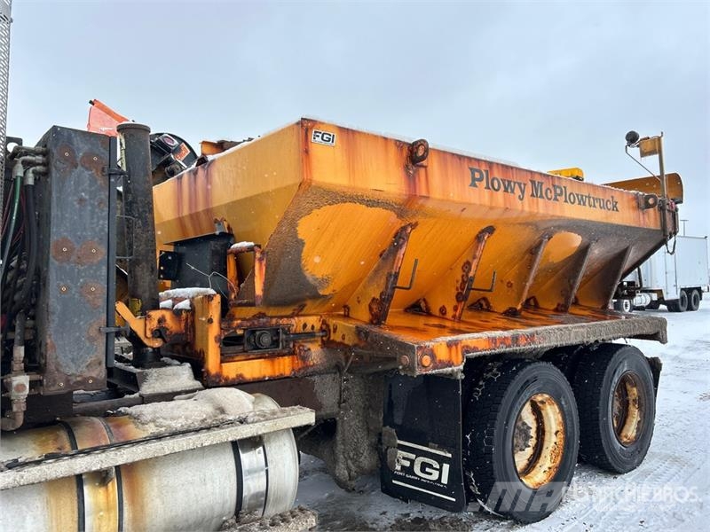 Western Star W4900 6x4 Snow Plow Truck Municipal / general purpose vehicles