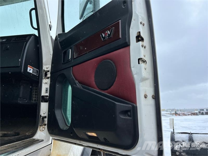 Western Star W4900 6x4 Snow Plow Truck Municipal / general purpose vehicles