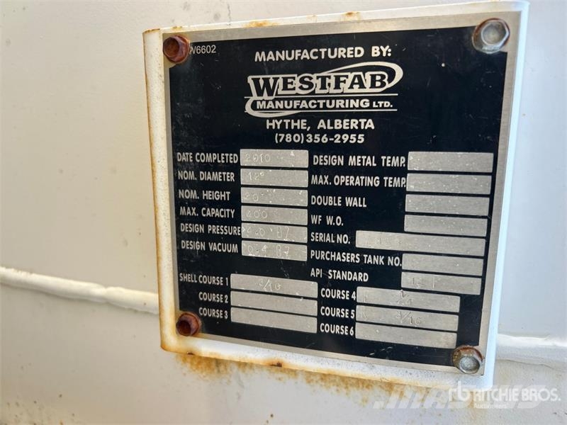 Westfab 400 bbl Skid Mounted Steel Tank Degvielas un piedevu tvertnes