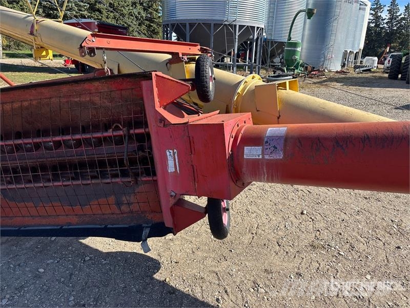 Westfield 1370 13 in x 70 ft Swing Grain Auger Transportna oprema