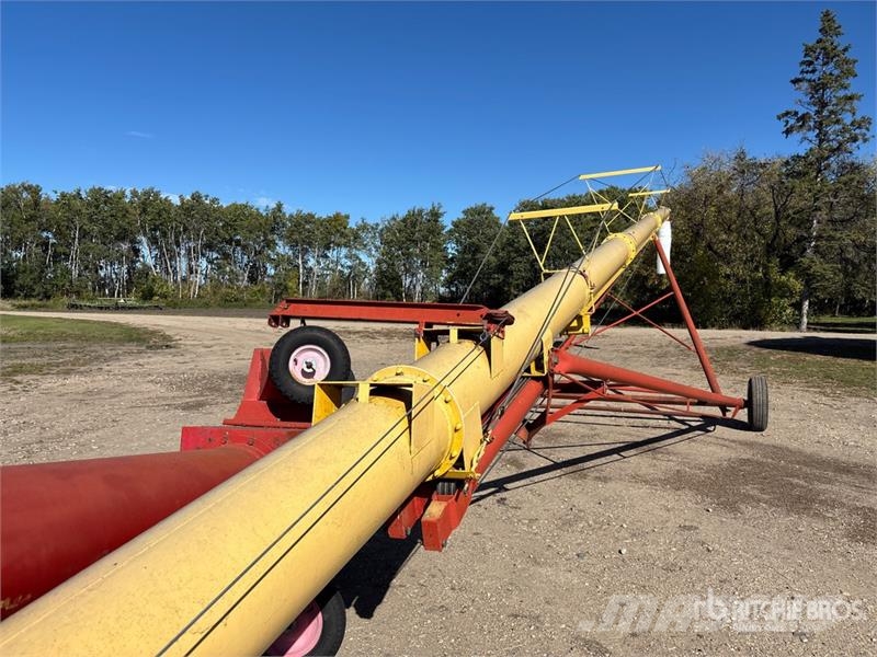 Westfield 1370 13 in x 70 ft Swing Grain Auger Transportna oprema