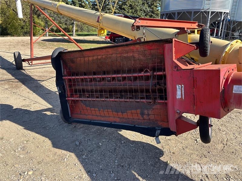Westfield 1370 13 in x 70 ft Swing Grain Auger Transportna oprema