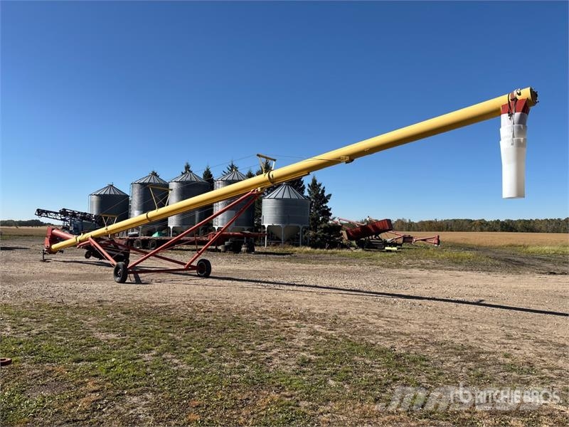 Westfield 1370 13 in x 70 ft Swing Grain Auger Transportna oprema
