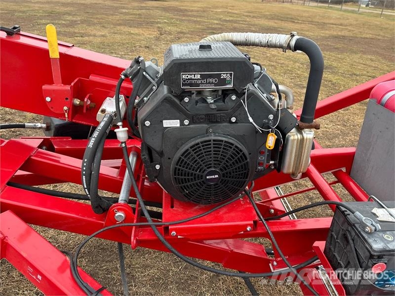 Westfield 8 in x 46 ft Grain Auger (Unused) معدات نقل