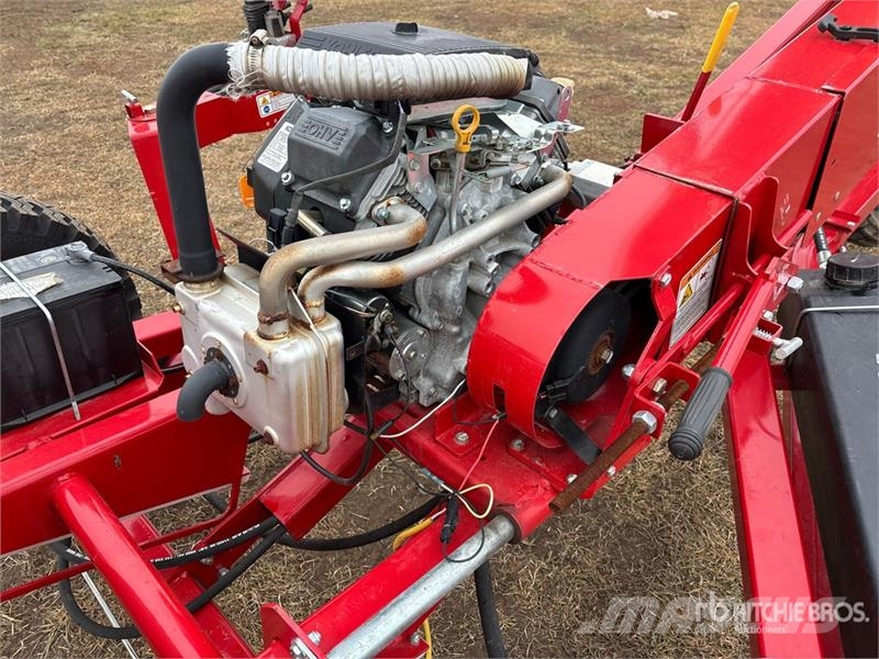 Westfield 8 in x 46 ft Grain Auger (Unused) معدات نقل