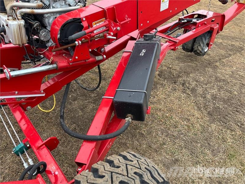 Westfield 8 in x 46 ft Grain Auger (Unused) معدات نقل