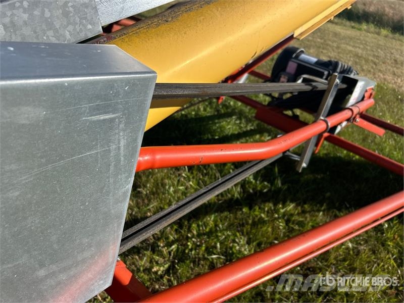 Westfield J208-31 8 in x 31 ft Grain Auger Attrezzature di trasporto
