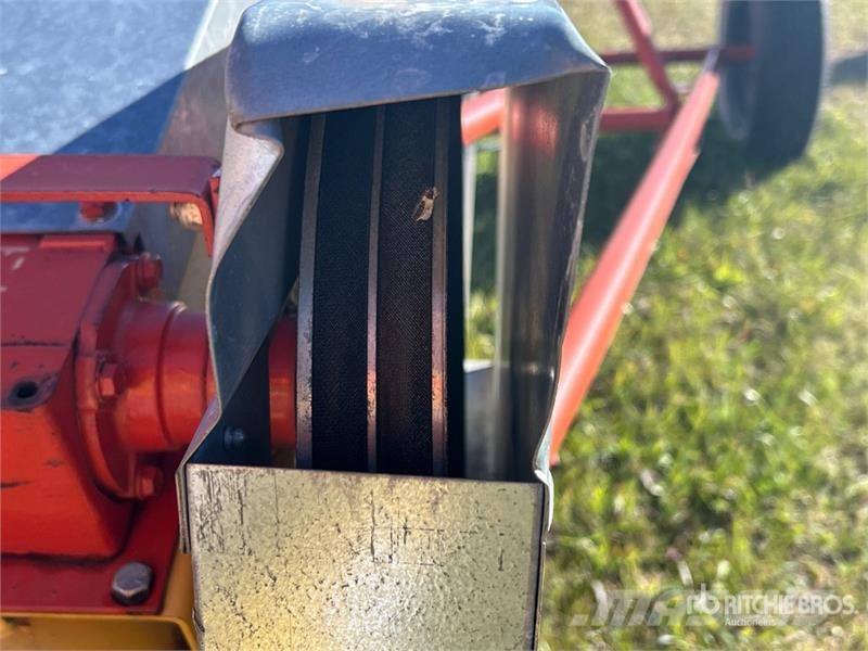 Westfield J208-31 8 in x 31 ft Grain Auger Attrezzature di trasporto