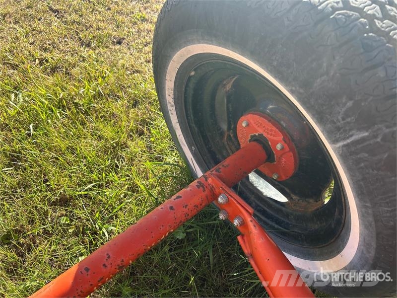 Westfield J208-31 8 in x 31 ft Grain Auger Attrezzature di trasporto