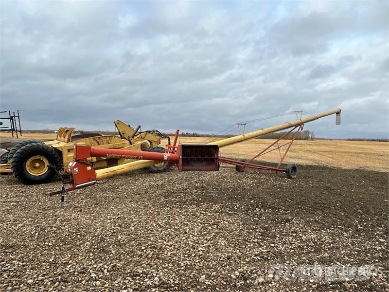 Westfield MK100-61 10 in x 61 ft Swing Grain Auger Förderbänder