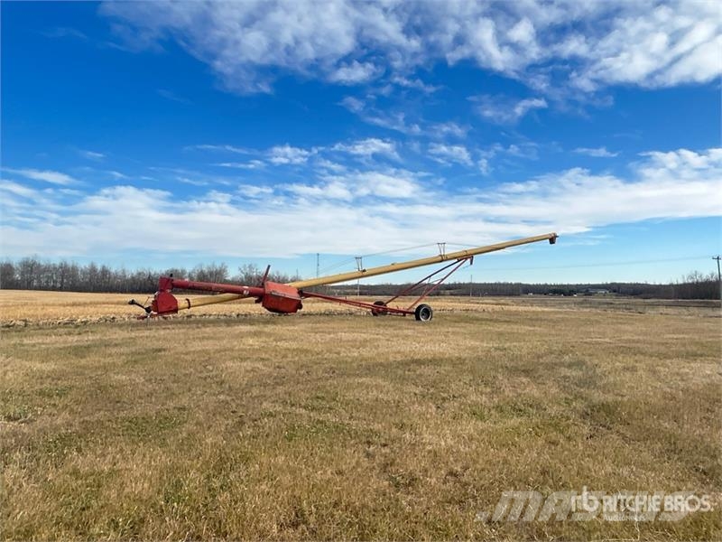 Westfield MK100-61 10 in x 61 ft Swing Grain Auger Транспортне обладнання