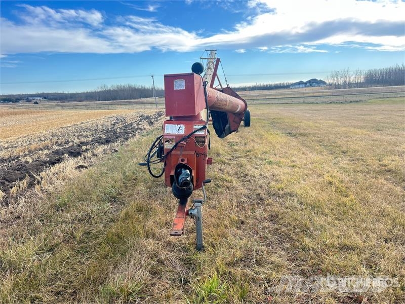 Westfield MK100-61 10 in x 61 ft Swing Grain Auger Транспортне обладнання