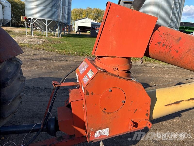 Westfield MK100-61 10 in x 61 ft Swing Grain Auger Transportna oprema