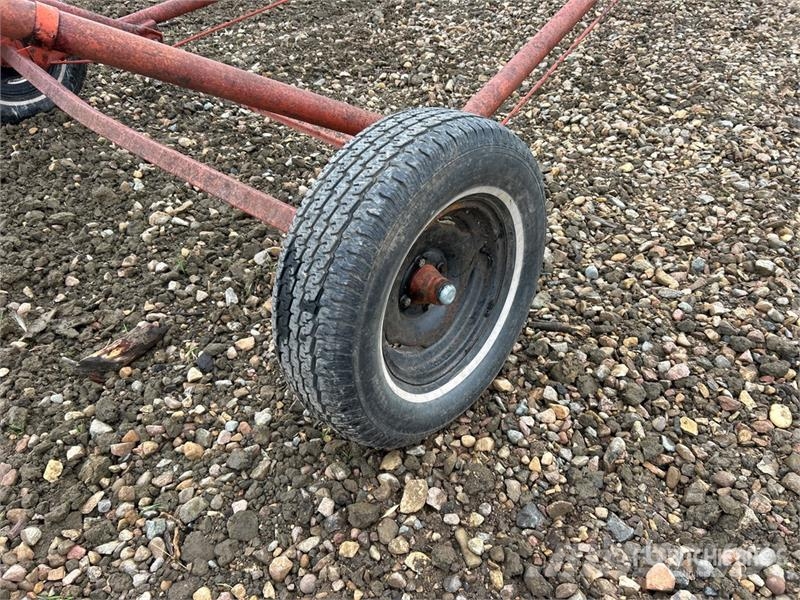 Westfield MK100-61 10 in x 61 ft Swing Grain Auger Förderbänder