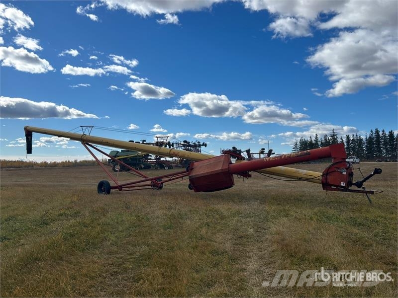 Westfield MK130-61 13 in x 61 ft Swing Grain Auger Конвейерно оборудване