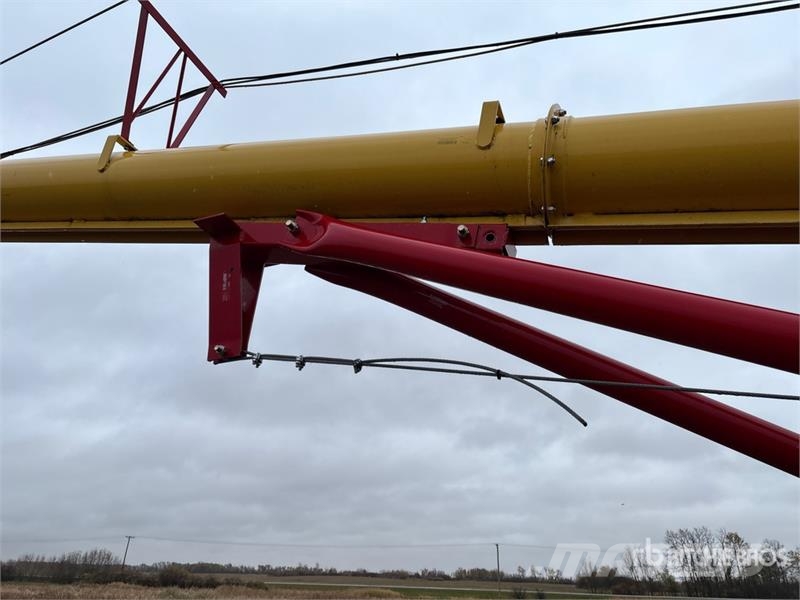 Westfield MKX 10-73 10 in x 73 ft Swing Grain Auger Conveying equipment