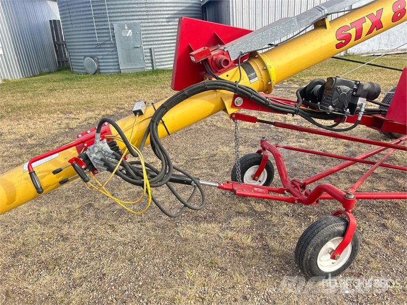 Westfield STX 80-36 36 ft Grain Auger Транспортне обладнання