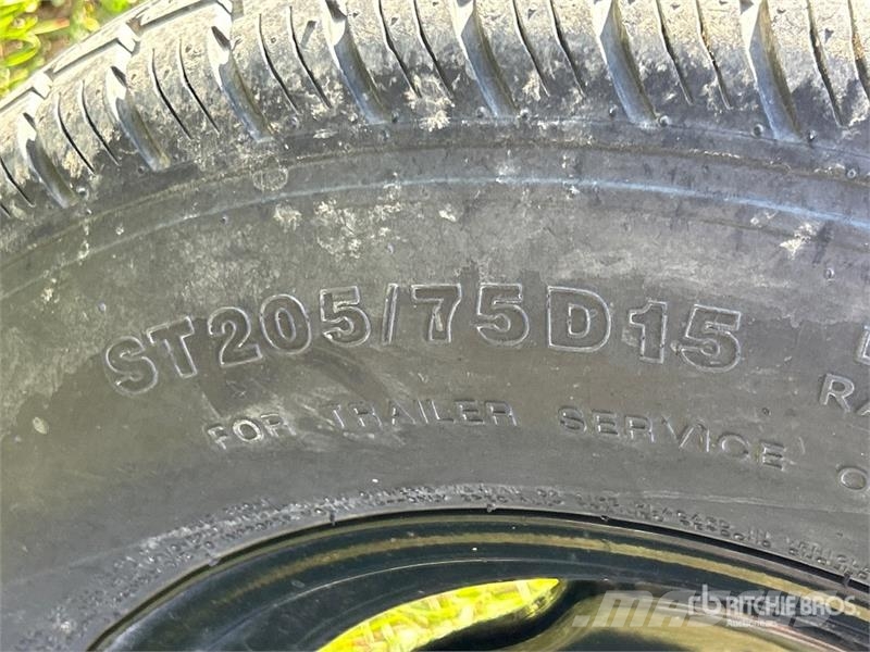 Westfield STX 80-41 Dopravní zařízení