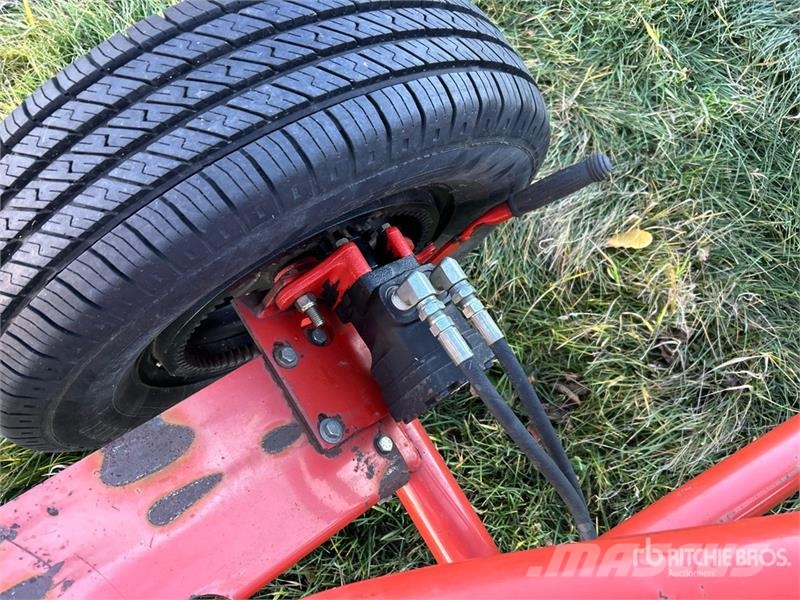 Westfield TF100-36 10 in x 36 ft Grain Auger Transportna oprema