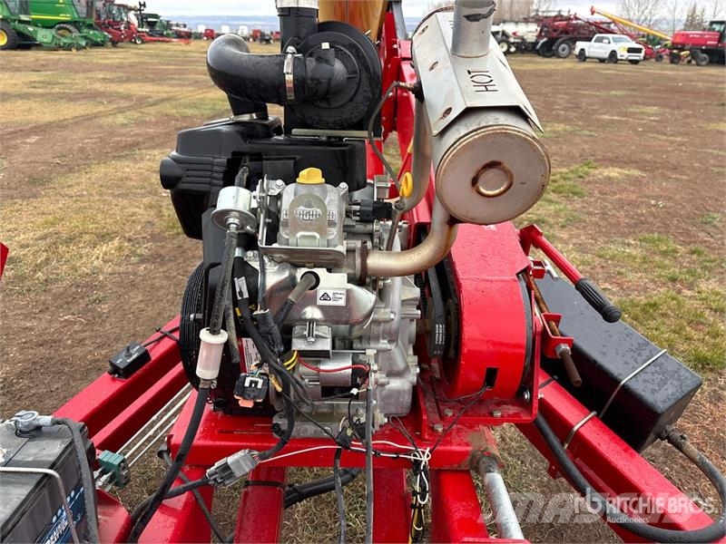 Westfield UTX 10 in x 44 ft U-Trough (demo) Grain Auger Viljan kuljettimet