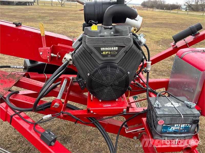 Westfield UTX 10 in x 44 ft U-Trough Grain Auger (Unused) معدات نقل