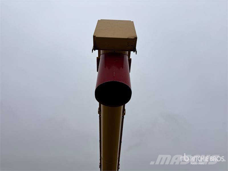 Westfield UTX 10 in x 44 ft U-Trough Grain Auger (Unused) معدات نقل