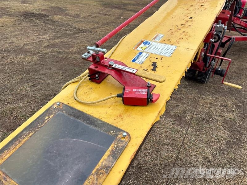 Westfield UTX 10 in x 44 ft U-Trough Grain Auger (Unused) معدات نقل